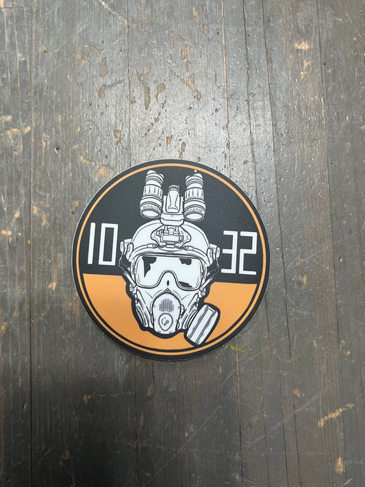 10-32 Logo